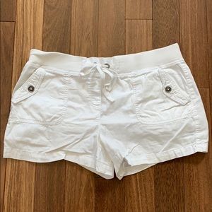 Loft Linen Drawstring Shorts - white
